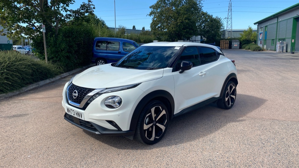 Nissan Juke 1.0 DiG-T 114 Tekna 5dr DCT Petrol Hatchback - Image 25