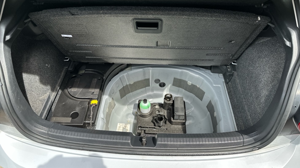Volkswagen Polo 1.0 EVO 80 Beats 5dr Petrol Hatchback - Image 31