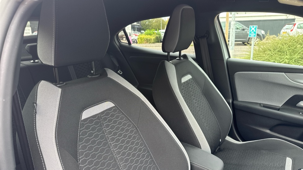 Vauxhall Mokka 1.2 Turbo 136 Griffin 5dr Petrol Hatchback - Image 38