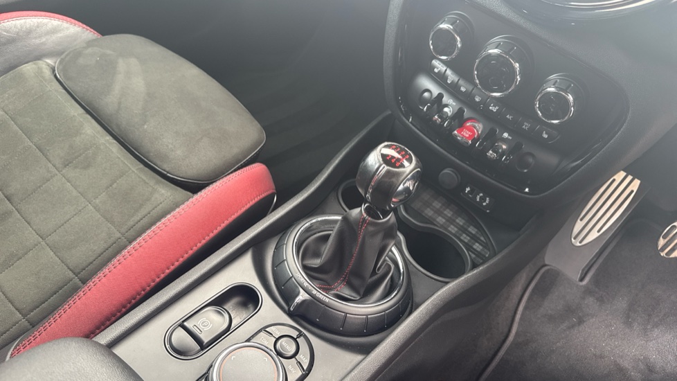 MINI Clubman 2.0 John Cooper Works ALL4 6dr [Chili/Nav+ Pack] Petrol Estate - Image 10