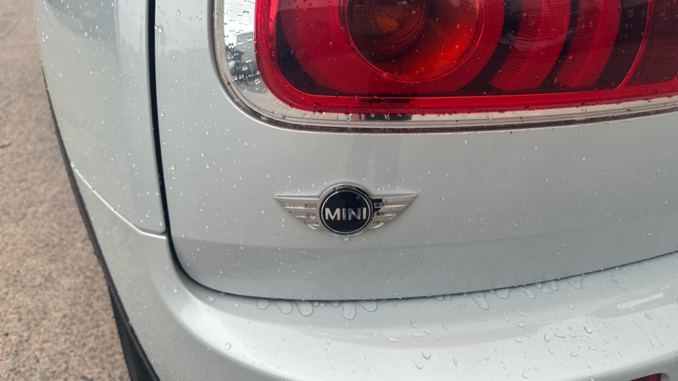 MINI Clubman 2.0 John Cooper Works ALL4 6dr [Chili/Nav+ Pack] Petrol Estate - Image 34