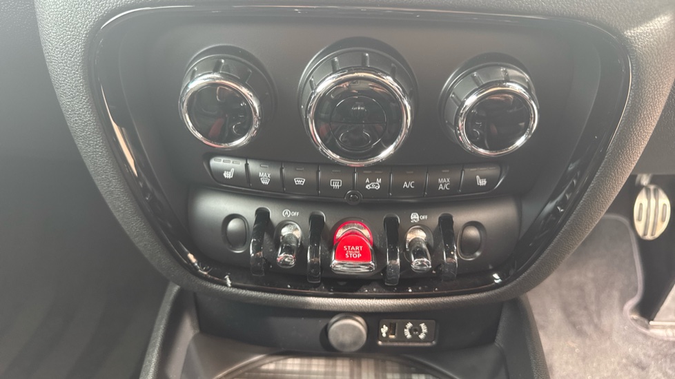 MINI Clubman 2.0 John Cooper Works ALL4 6dr [Chili/Nav+ Pack] Petrol Estate - Image 44