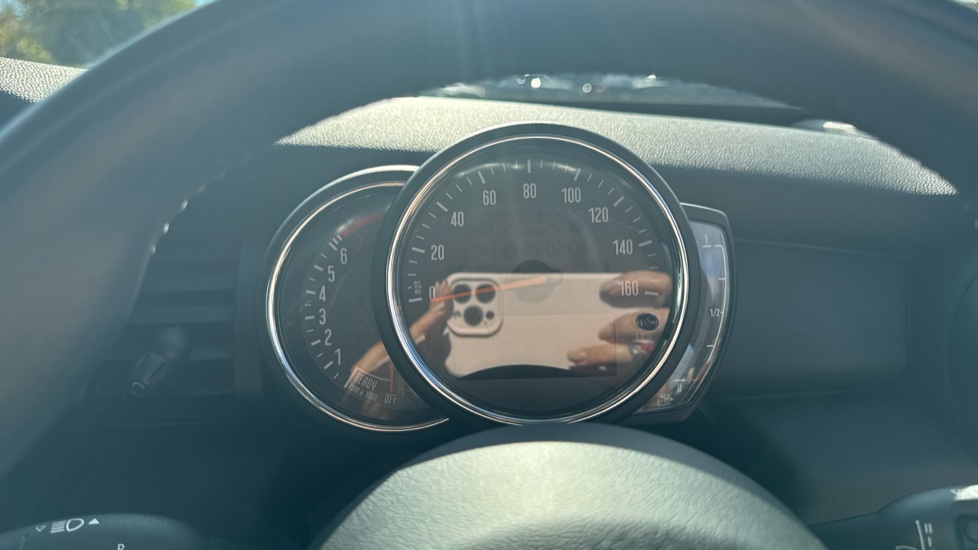 MINI Hatchback 1.5 One II 3dr Petrol Hatchback - Image 9