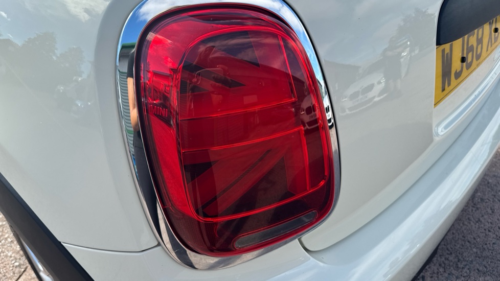 MINI Hatchback 1.5 One II 3dr Petrol Hatchback - Image 22