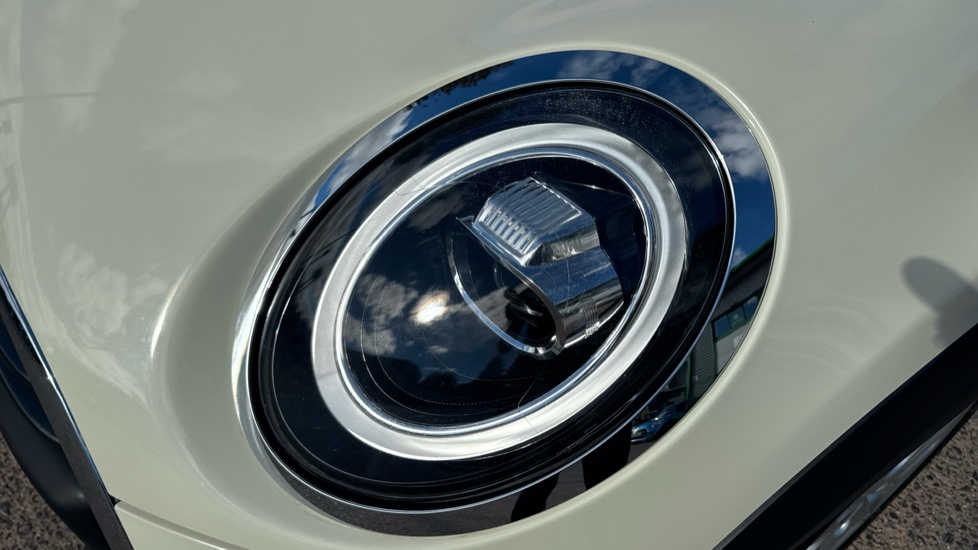 MINI Hatchback 1.5 One II 3dr Petrol Hatchback - Image 23