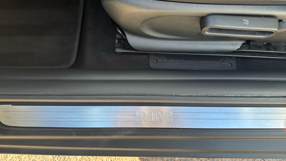 MINI Hatchback 1.5 One II 3dr Petrol Hatchback - Image 26