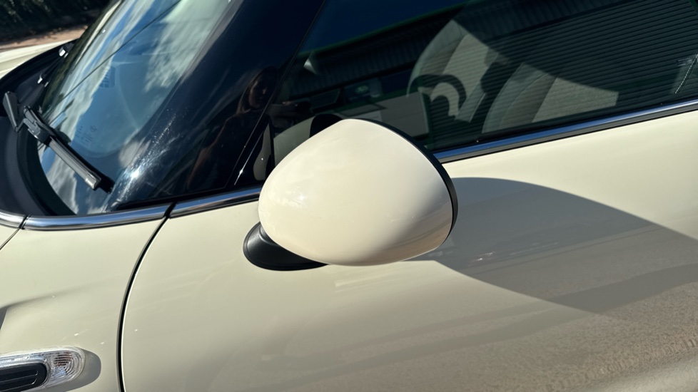 MINI Hatchback 1.5 One II 3dr Petrol Hatchback - Image 29