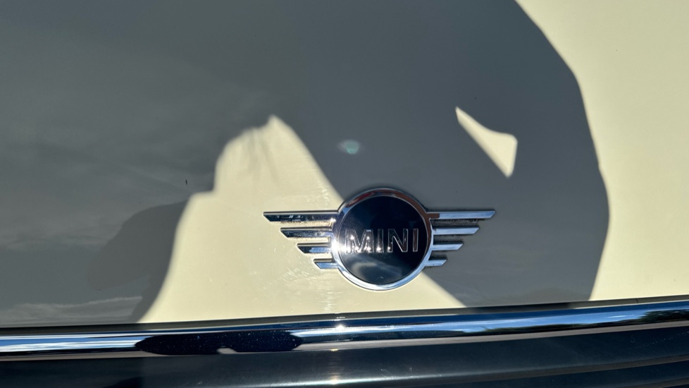 MINI Hatchback 1.5 One II 3dr Petrol Hatchback - Image 31