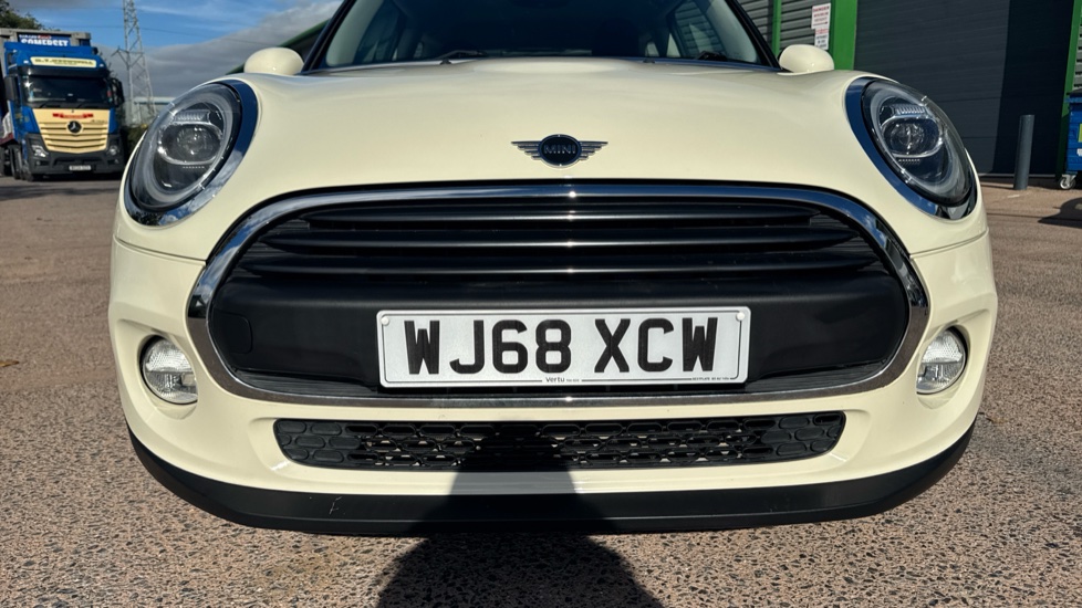 MINI Hatchback 1.5 One II 3dr Petrol Hatchback - Image 32