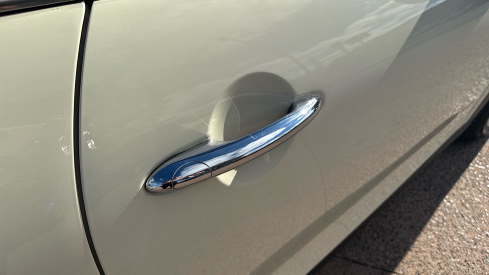 MINI Hatchback 1.5 One II 3dr Petrol Hatchback - Image 35