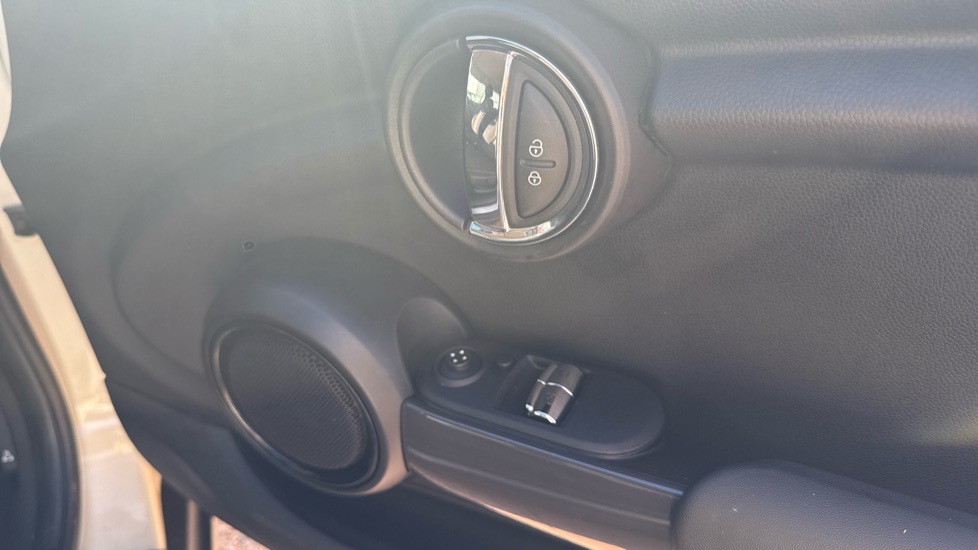 MINI Hatchback 1.5 One II 3dr Petrol Hatchback - Image 39