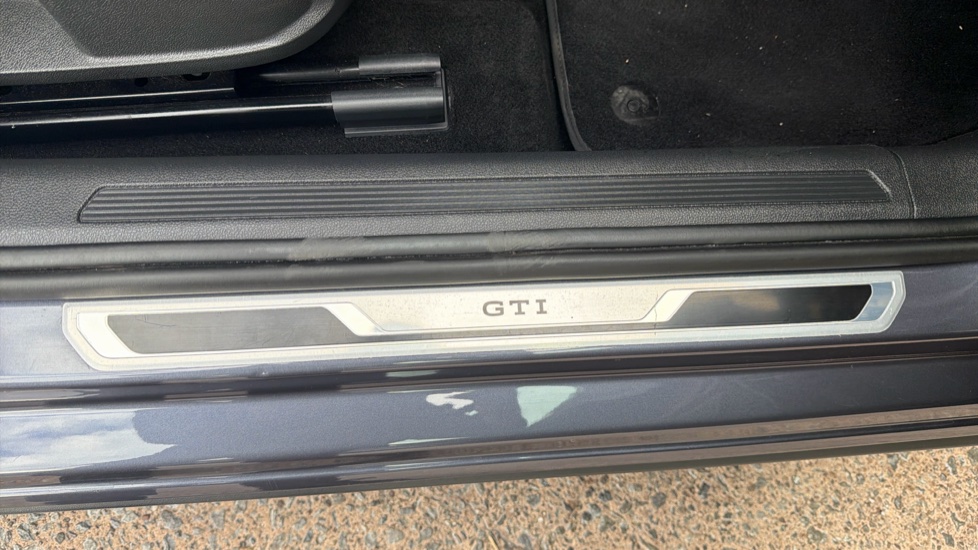 Volkswagen Polo 2.0 TSI GTI 5dr DSG Petrol Hatchback - Image 25
