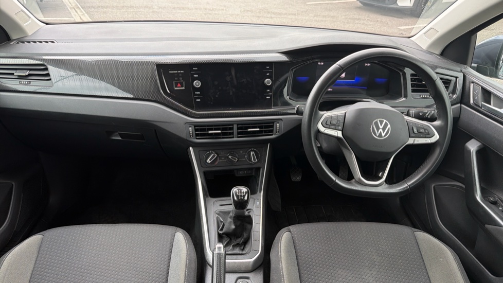 Volkswagen Polo 1.0 Life 5dr Petrol Hatchback - Image 4