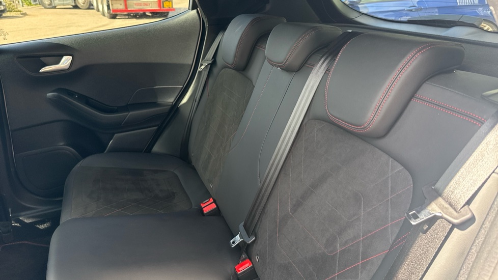 Ford Fiesta 1.0 EcoBoost Hbd mHEV 125 ST-Line X 5dr Auto Petrol Hatchback - Image 12
