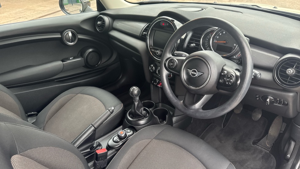 MINI Hatchback 1.5 Cooper 3dr Petrol Hatchback - Image 6