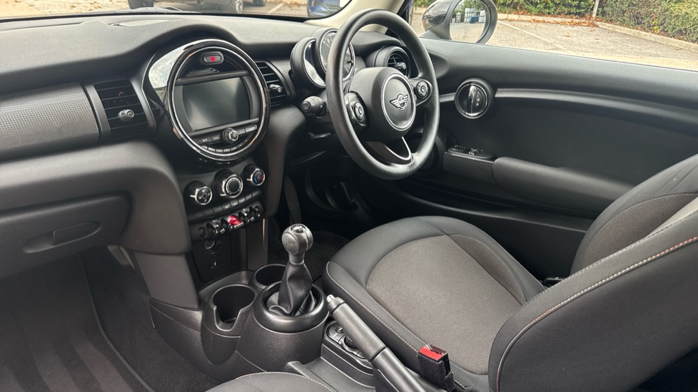 MINI Hatchback 1.5 Cooper 3dr Petrol Hatchback - Image 7