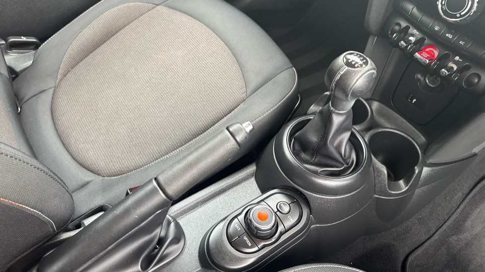 MINI Hatchback 1.5 Cooper 3dr Petrol Hatchback - Image 10