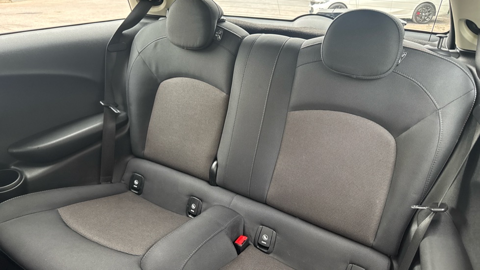 MINI Hatchback 1.5 Cooper 3dr Petrol Hatchback - Image 12