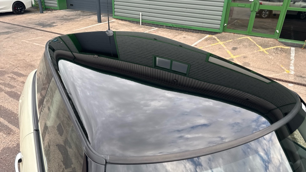 MINI Hatchback 1.5 Cooper 3dr Petrol Hatchback - Image 21