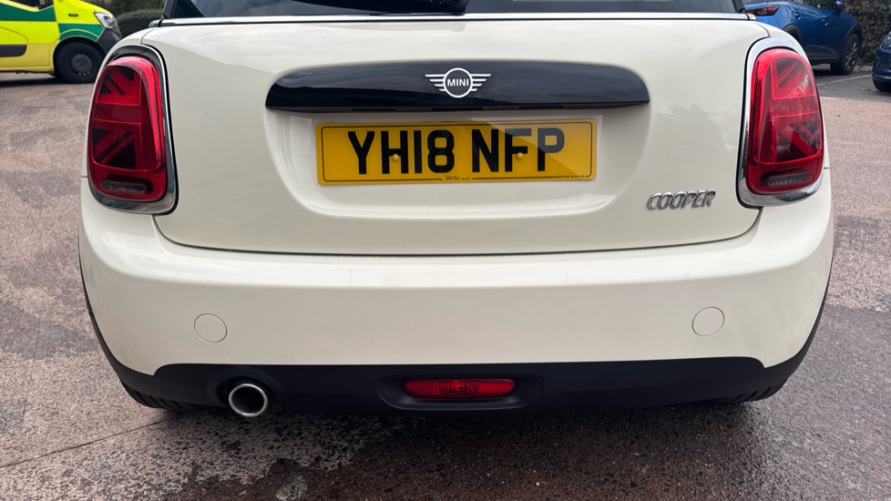 MINI Hatchback 1.5 Cooper 3dr Petrol Hatchback - Image 28