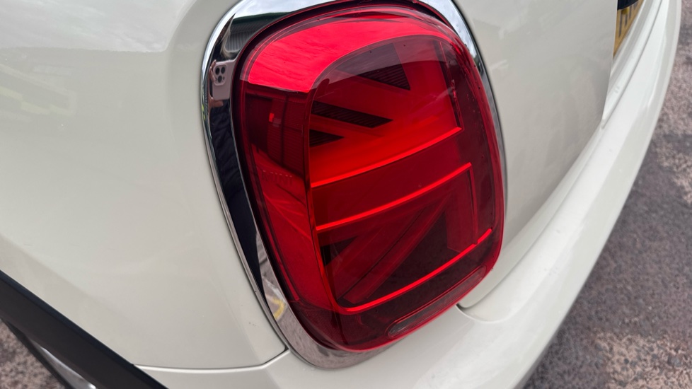 MINI Hatchback 1.5 Cooper 3dr Petrol Hatchback - Image 30