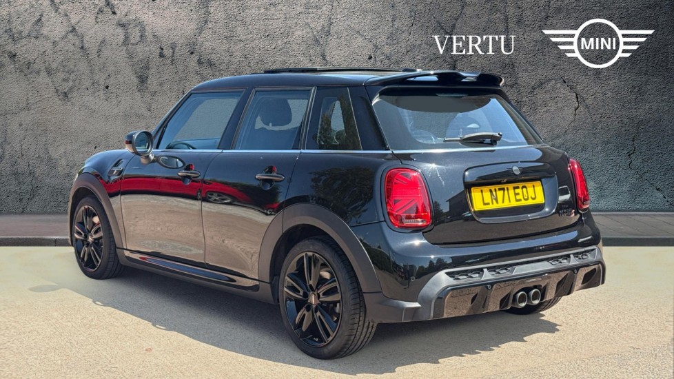 MINI Hatchback 2.0 Cooper S Sport 5dr Auto Petrol Hatchback - Image 2