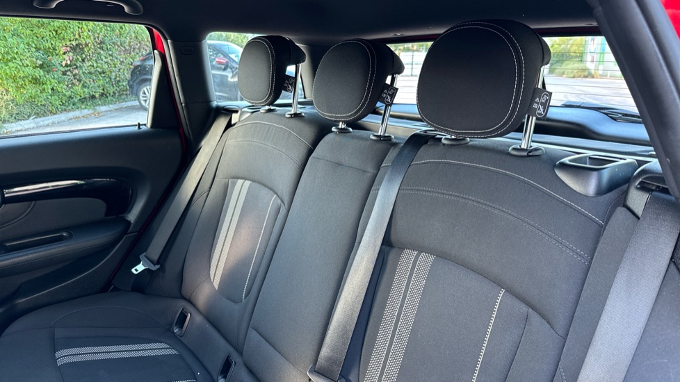 MINI Clubman 2.0 Cooper S Sport 6dr Auto Petrol Estate - Image 13