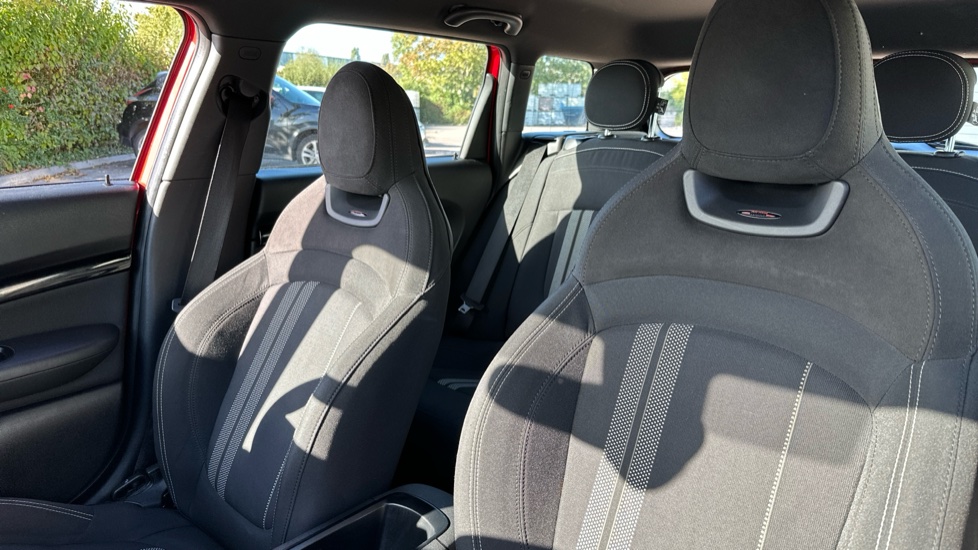 MINI Clubman 2.0 Cooper S Sport 6dr Auto Petrol Estate - Image 30