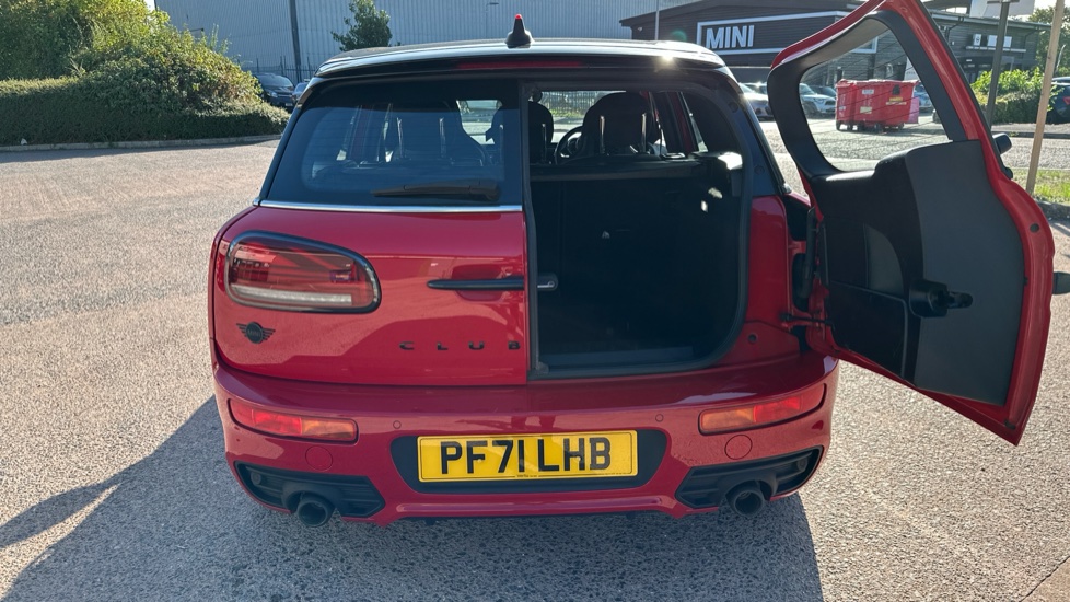MINI Clubman 2.0 Cooper S Sport 6dr Auto Petrol Estate - Image 39