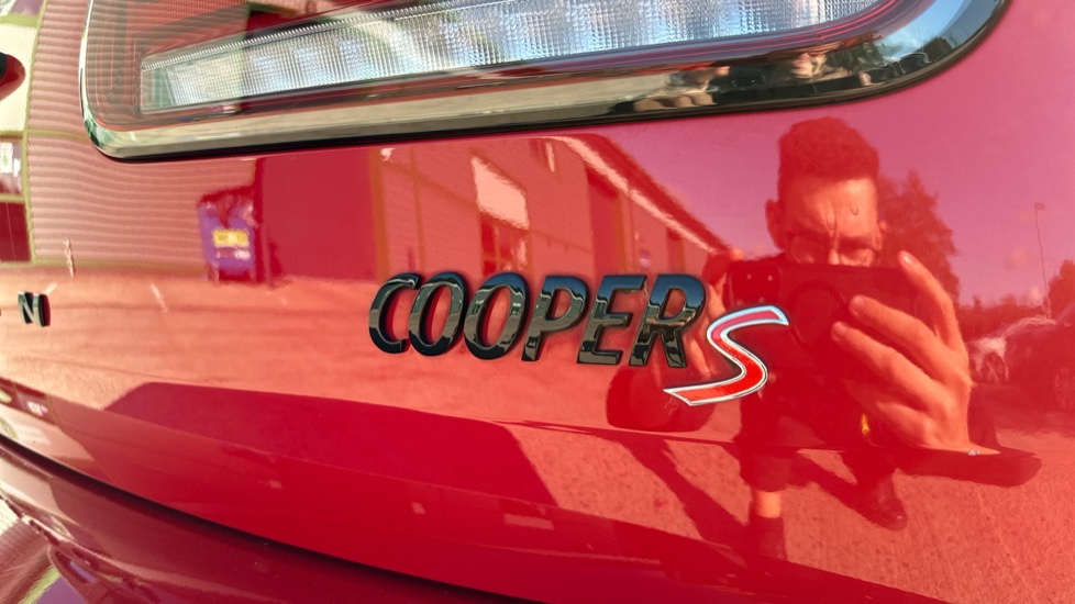 MINI Clubman 2.0 Cooper S Sport 6dr Auto Petrol Estate - Image 41