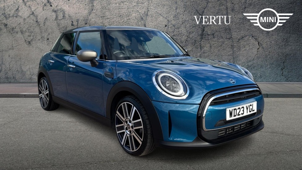 2023 Mini Hatch