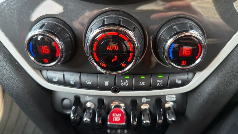 MINI Countryman 2.0 John Cooper Works ALL4 5dr Auto [Tech/Chili] Petrol Hatchback - Image 31