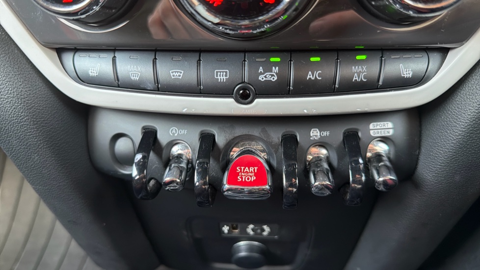 MINI Countryman 2.0 John Cooper Works ALL4 5dr Auto [Tech/Chili] Petrol Hatchback - Image 32