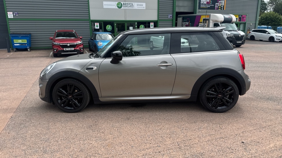 MINI Hatchback 1.5 Cooper Sport II 3dr Auto Petrol Hatchback - Image 28