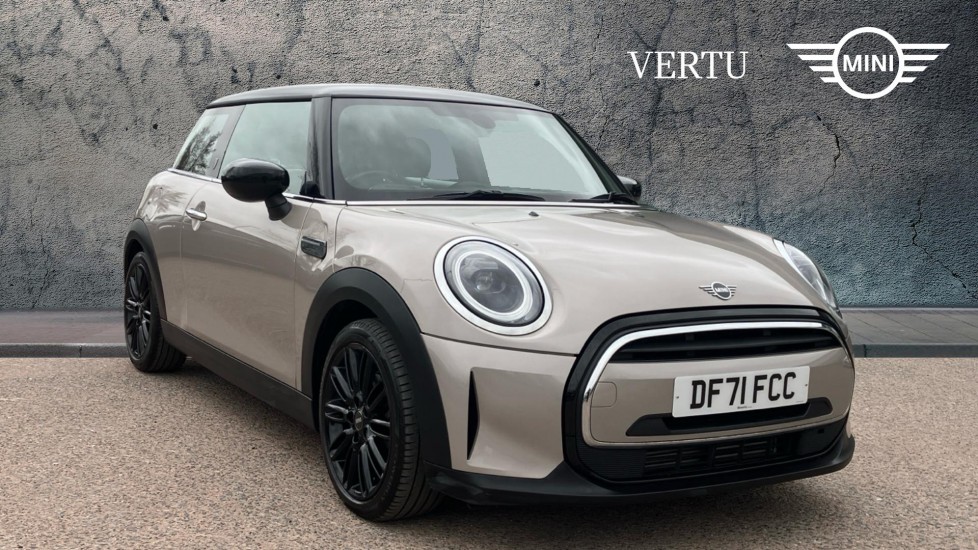 MINI Hatchback 1.5 Cooper Exclusive 3dr Auto Petrol Hatchback - Image 1