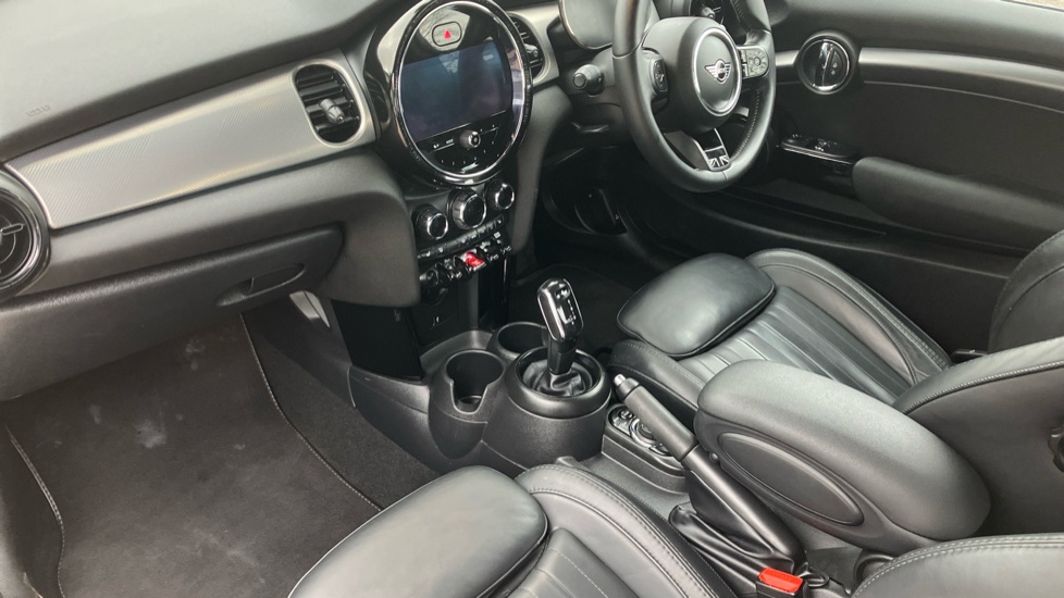 MINI Hatchback 1.5 Cooper Exclusive 3dr Auto Petrol Hatchback - Image 7