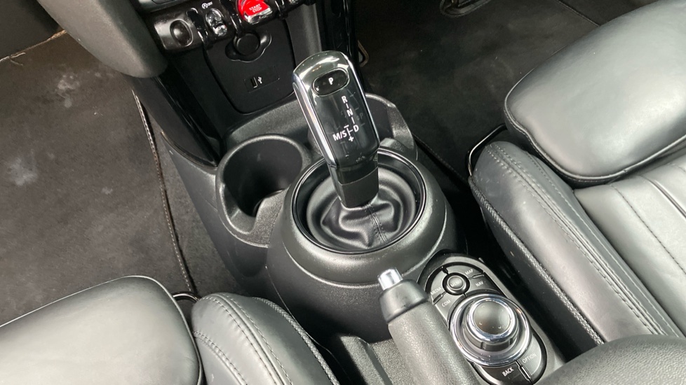 MINI Hatchback 1.5 Cooper Exclusive 3dr Auto Petrol Hatchback - Image 10