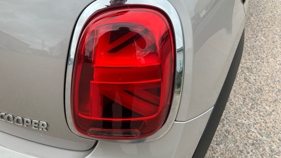 MINI Hatchback 1.5 Cooper Exclusive 3dr Auto Petrol Hatchback - Image 22