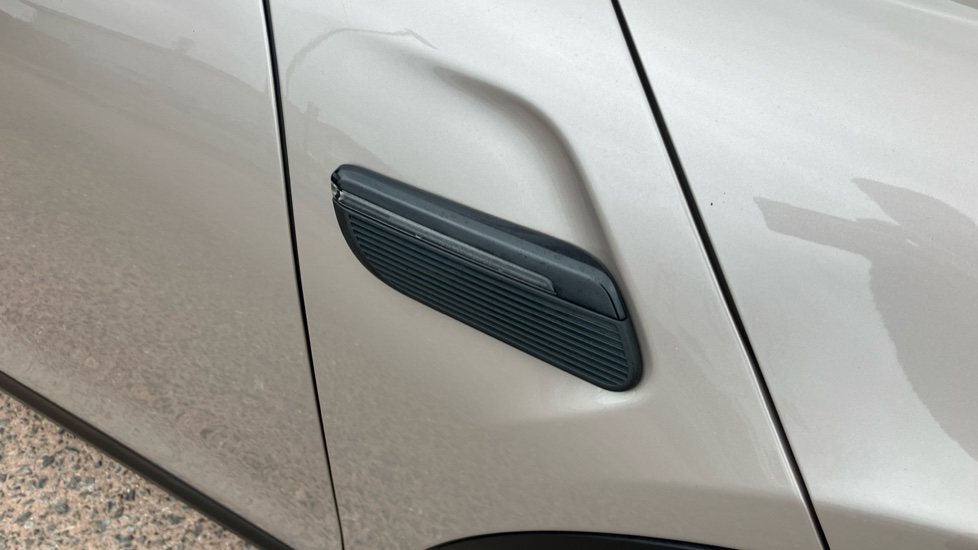 MINI Hatchback 1.5 Cooper Exclusive 3dr Auto Petrol Hatchback - Image 25