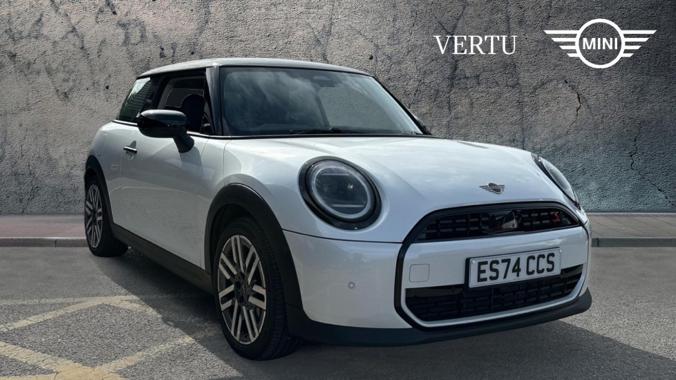 MINI Cooper 2.0 S Classic 3dr Auto Petrol Hatchback - Image 1