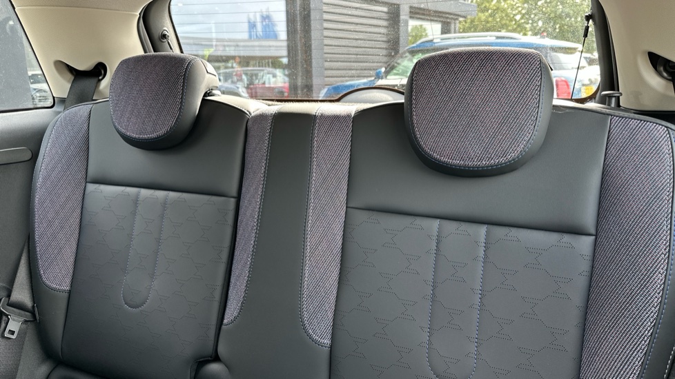 MINI Cooper 2.0 S Classic 3dr Auto Petrol Hatchback - Image 12