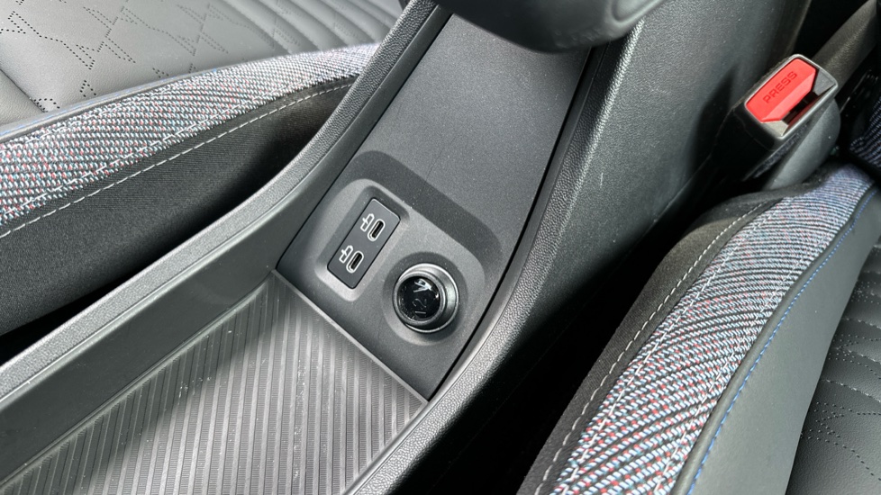 MINI Cooper 2.0 S Classic 3dr Auto Petrol Hatchback - Image 31
