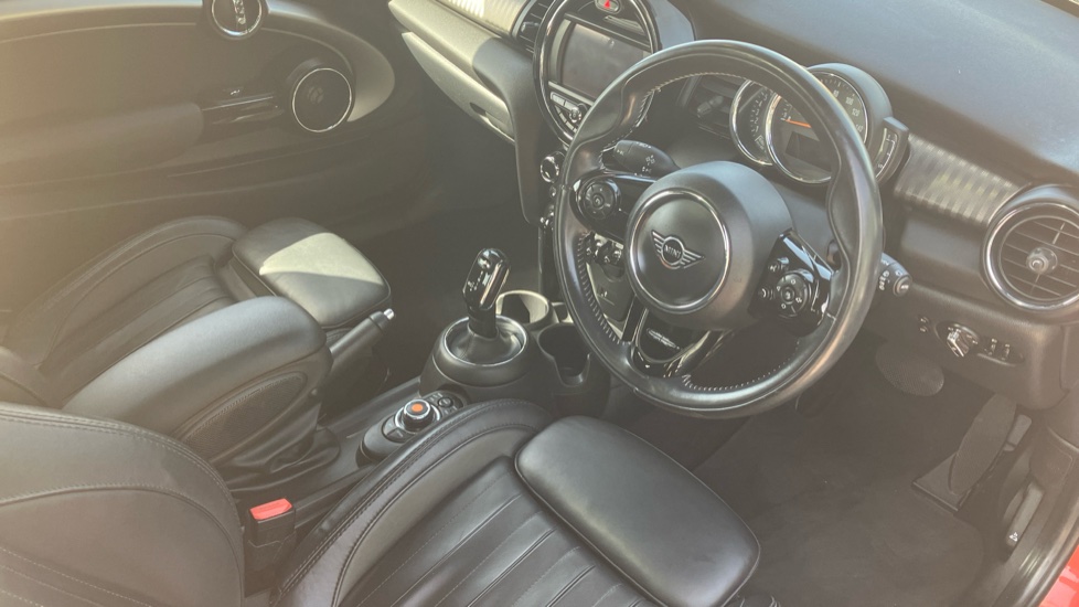 MINI Hatchback 1.5 Cooper Exclusive II 3dr Auto Petrol Hatchback - Image 6