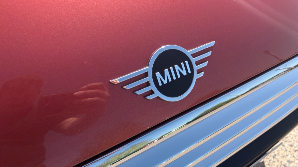 MINI Hatchback 1.5 Cooper Exclusive II 3dr Auto Petrol Hatchback - Image 27