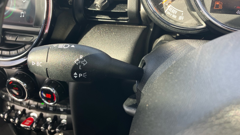 MINI Hatchback 1.5 Cooper Exclusive II 3dr Auto Petrol Hatchback - Image 34