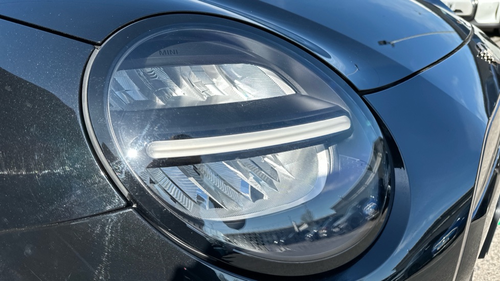 MINI Cooper 135kW E Classic 41kWh 3dr Auto Electric Hatchback - Image 23