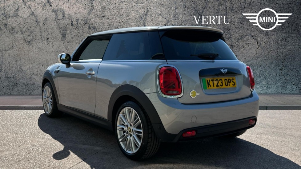 MINI Hatchback 135kW Cooper S Level 2 33kWh 3dr Auto Electric Hatchback - Image 2