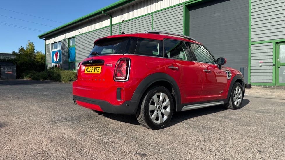 MINI Countryman 1.5 Cooper S E Classic ALL4 PHEV 5dr Auto Hatchback - Image 24