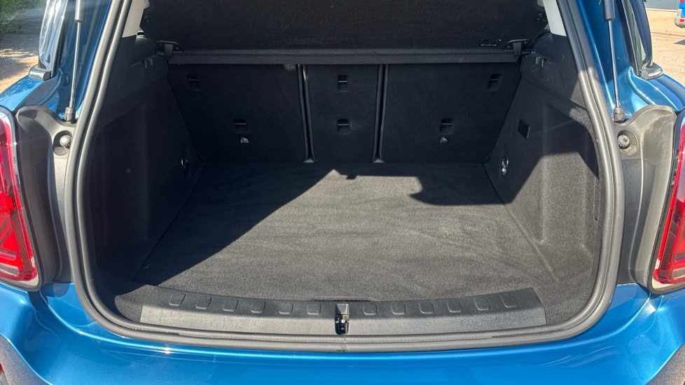 MINI Countryman 1.5 Cooper S E Classic ALL4 PHEV 5dr Auto Hatchback - Image 13