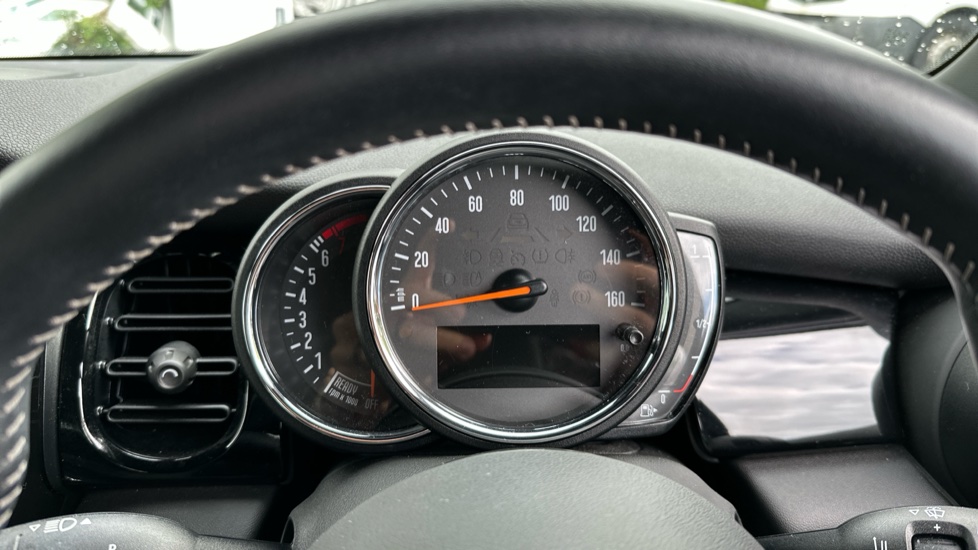 MINI Hatchback 1.5 Cooper Sport 5dr Petrol Hatchback - Image 9